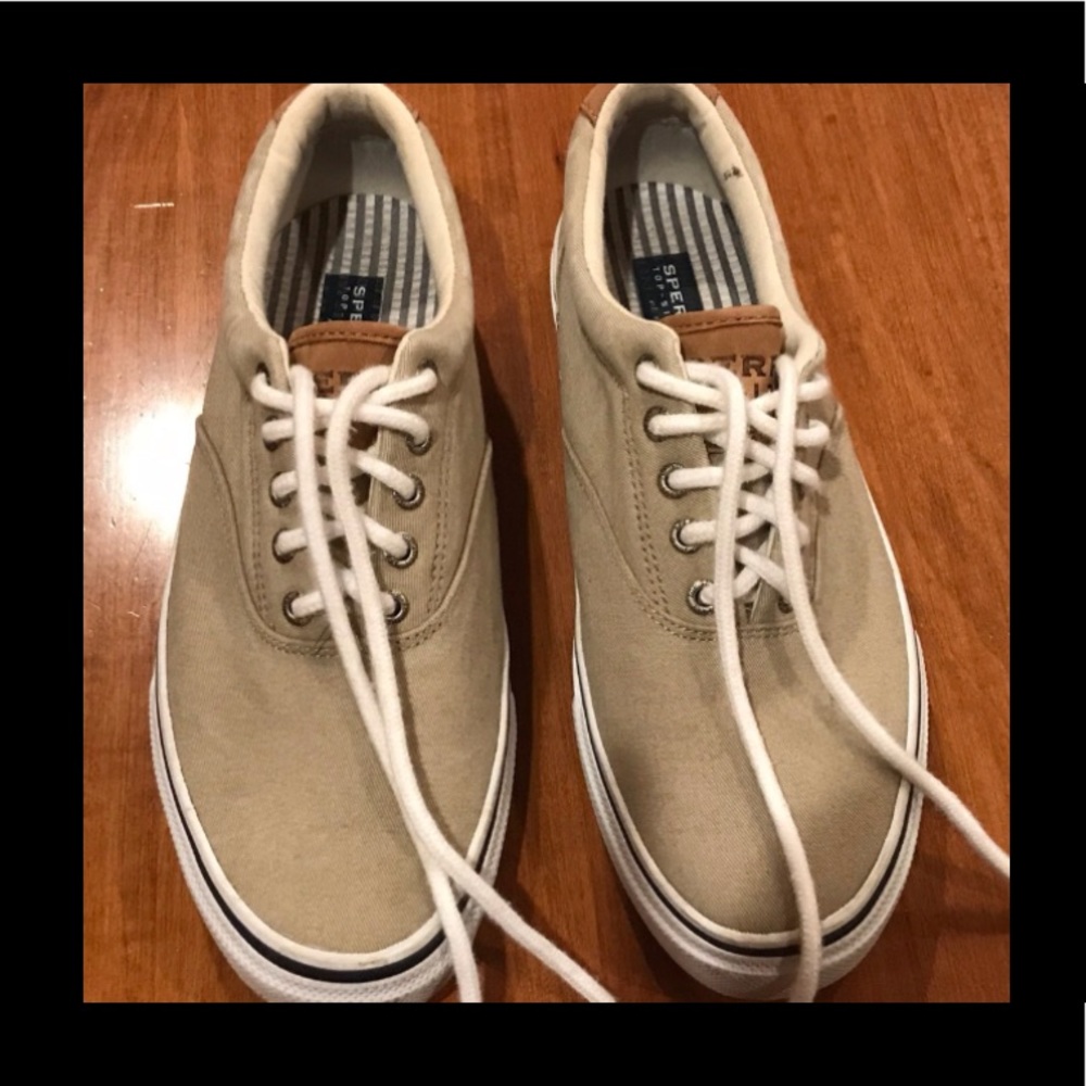 Sperry Sneakers